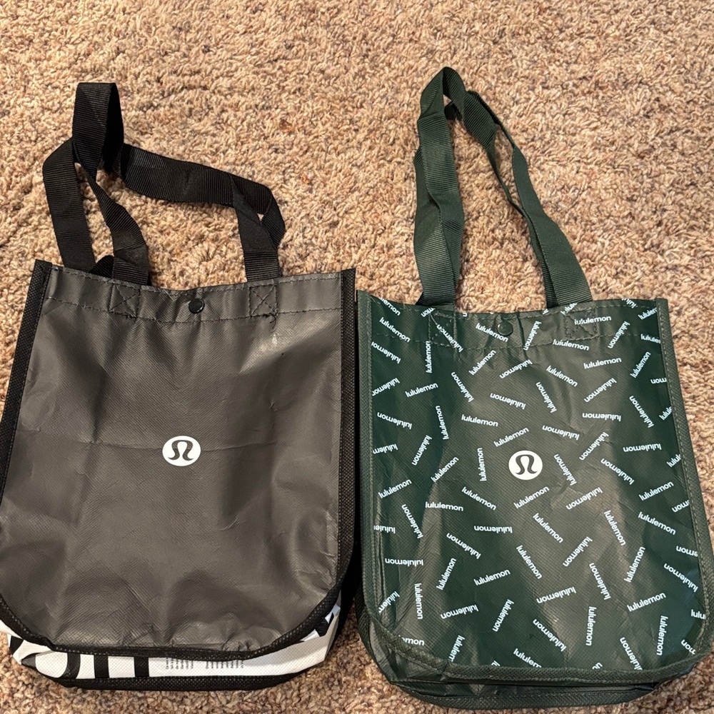 Lululemon Black and Green Reusable Tote Bags